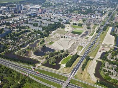 Bijlmerpark 7, 55 hectare, atletiekbaan, geluidschermen Bijlmerpark 7, 55 hectare, atletiekbaan, geluidschermen