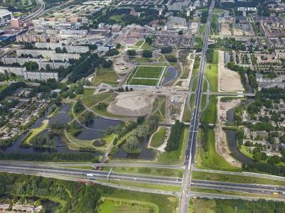 Bijlmerpark 8, 55 hectare, aanplant groen Bijlmerpark 8, 55 hectare, aanplant groen