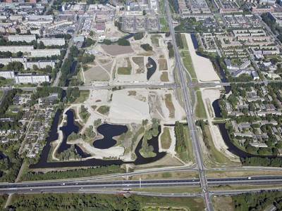 Bijlmerpark 5, 55 hectare, waterpartijen incl helofytenfilter Bijlmerpark 5, 55 hectare, waterpartijen incl helofytenfilter